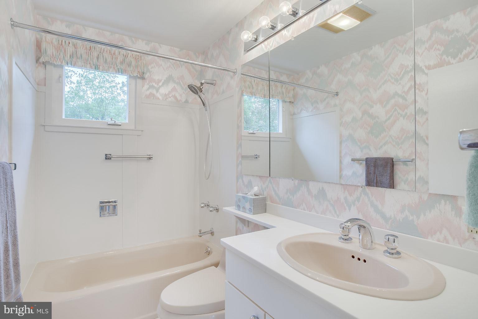 ROLLINGWOOD - Residential