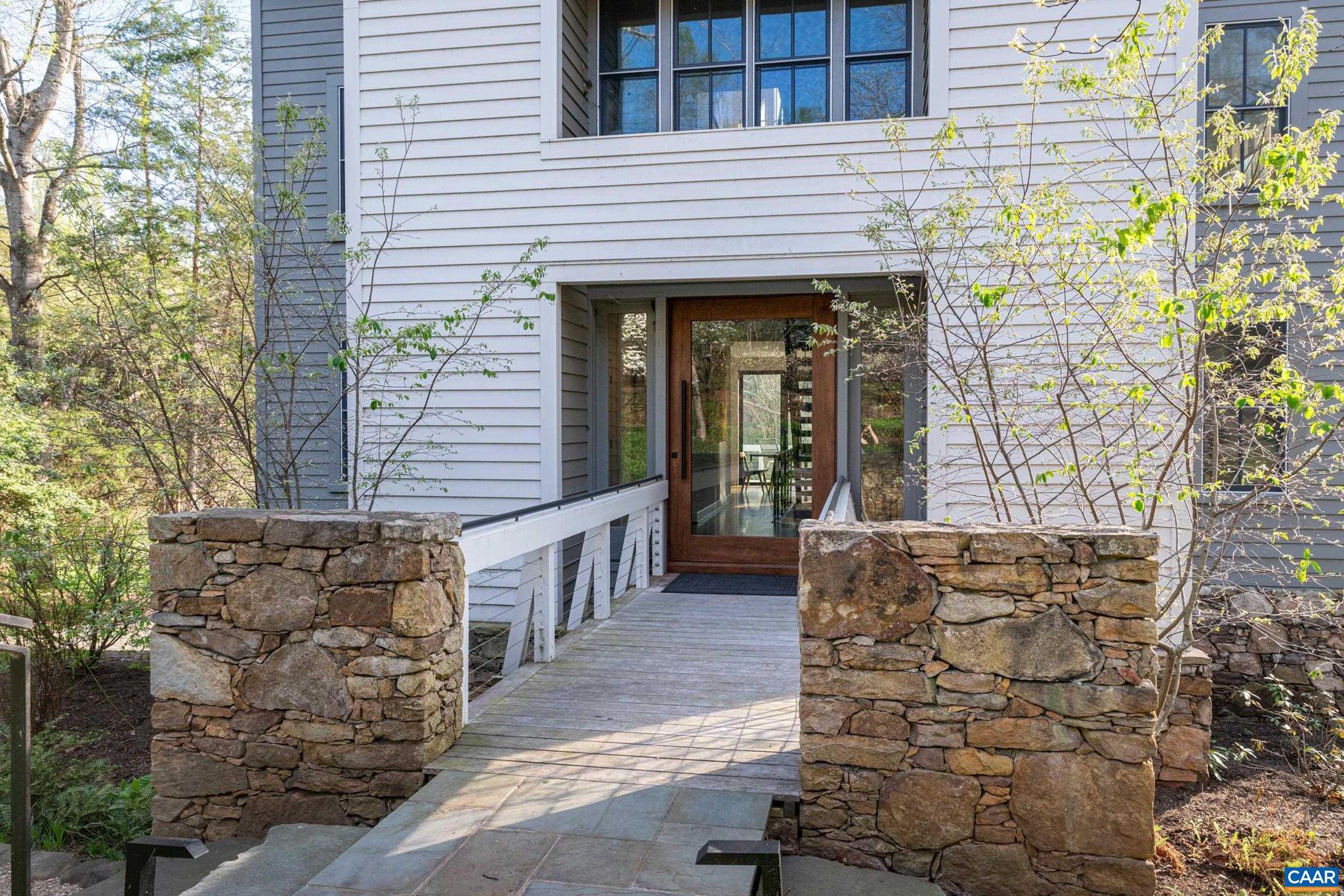 INGLECRESS - Residential