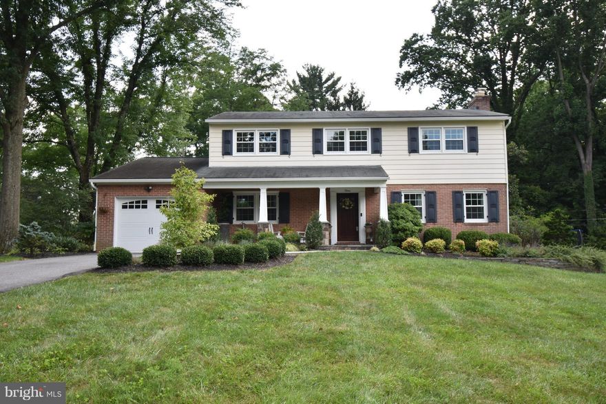 AWESOME OPPORTUNITY TO LIVE IN RUXTON RIDGE! TRADITIONAL CENTER HALL COLONIAL FEATURING HARDWOOD FLRING THRU-OUT MAIN AND U/L, SPACIOUS ROOM SIZES, UPDATED KITCHEN WITH S/S APPLIANCES, 1ST FL LAUNDRY, MOLDINGS THRU-OUT, FINISHED LOWER LEVEL W/TONS OF STORAGE & INCREDIBLE FLAT BACK YARD W/STAMPED CONCRETE PATIO...ALL OF THIS NESTLED ON A QUIET CUL-DE-SAC IN GREAT SCHOOL SYSTEM. RENT INCLUDES GUTTER CLEANING.