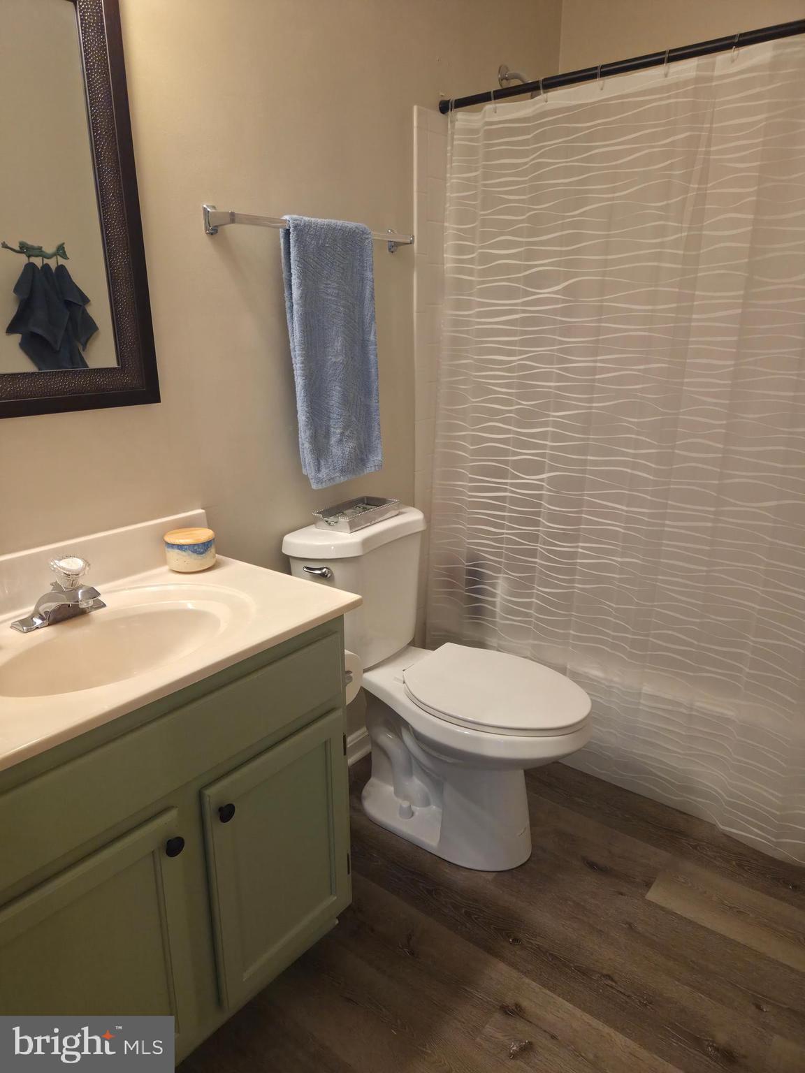 BAYLAND CONDO - Residential