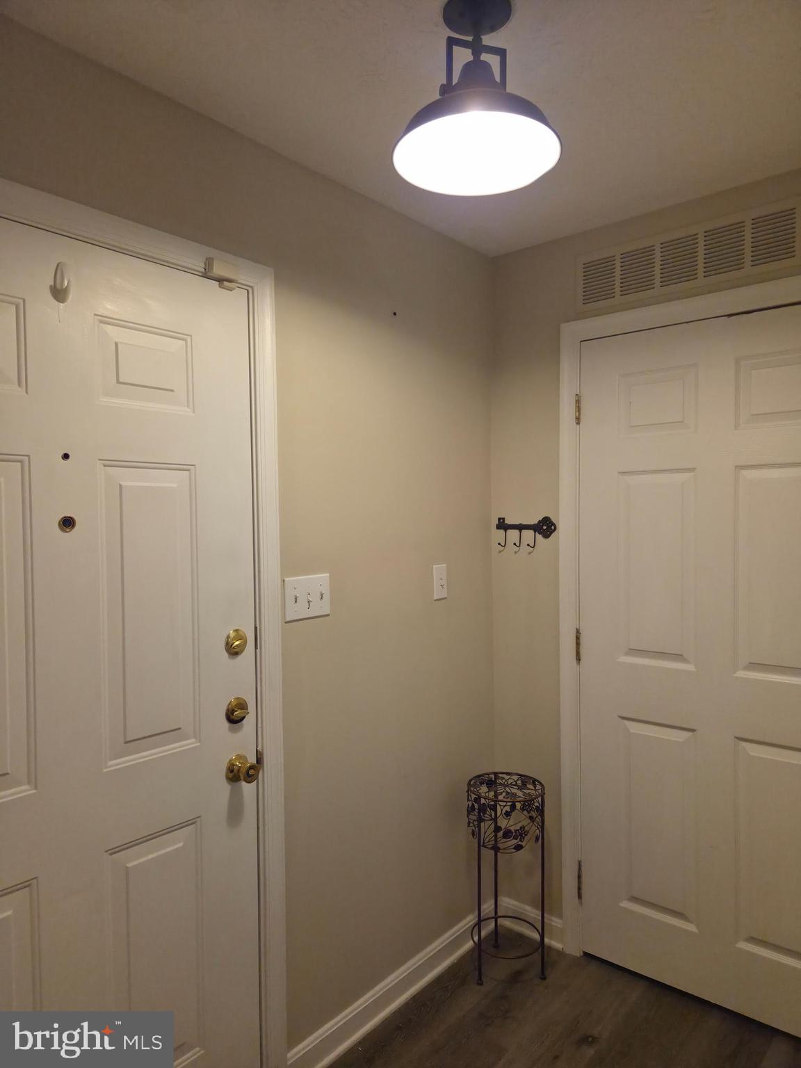 BAYLAND CONDO - Residential