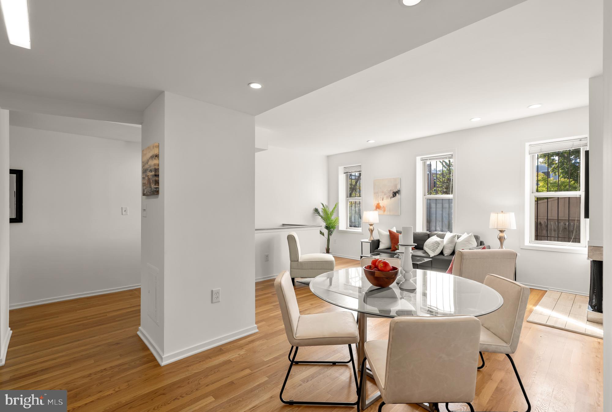 1341 E CAPITOL STREET SE 107