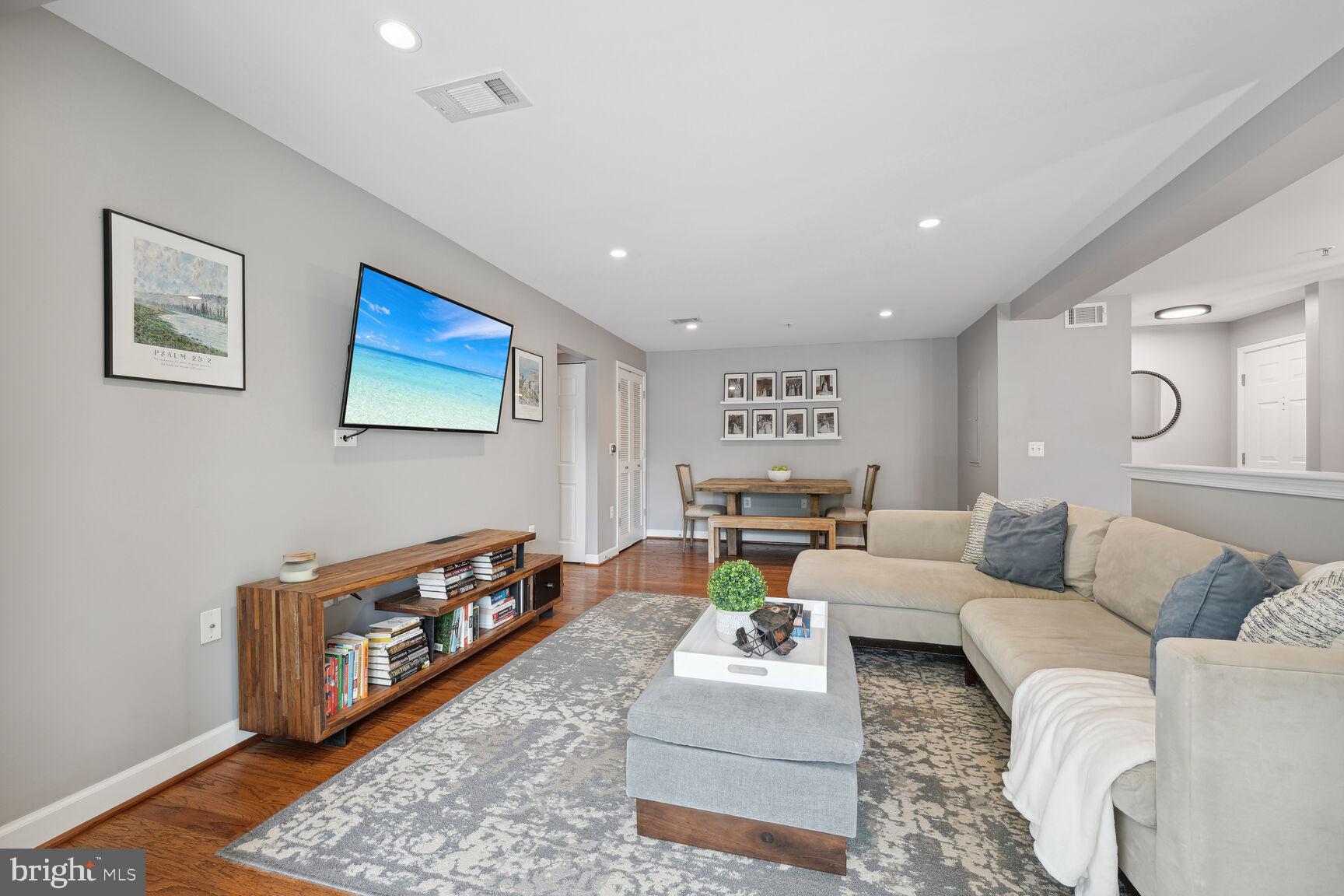 WEST VILLAGE OF SHIRLINGTON - Residential