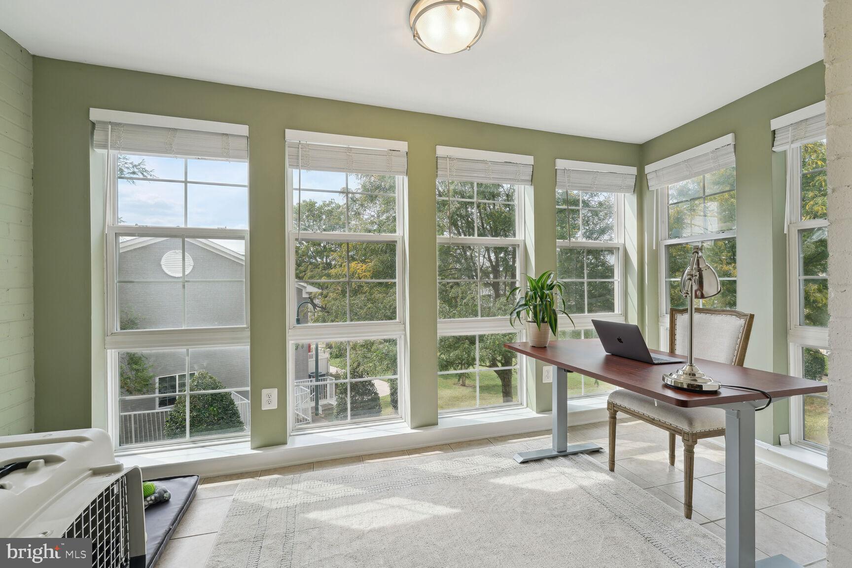 WEST VILLAGE OF SHIRLINGTON - Residential