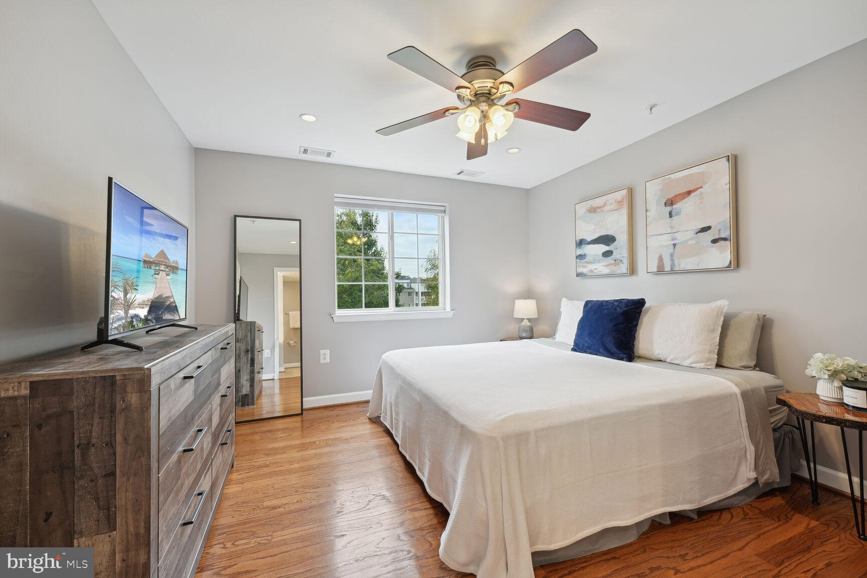 WEST VILLAGE OF SHIRLINGTON - Residential