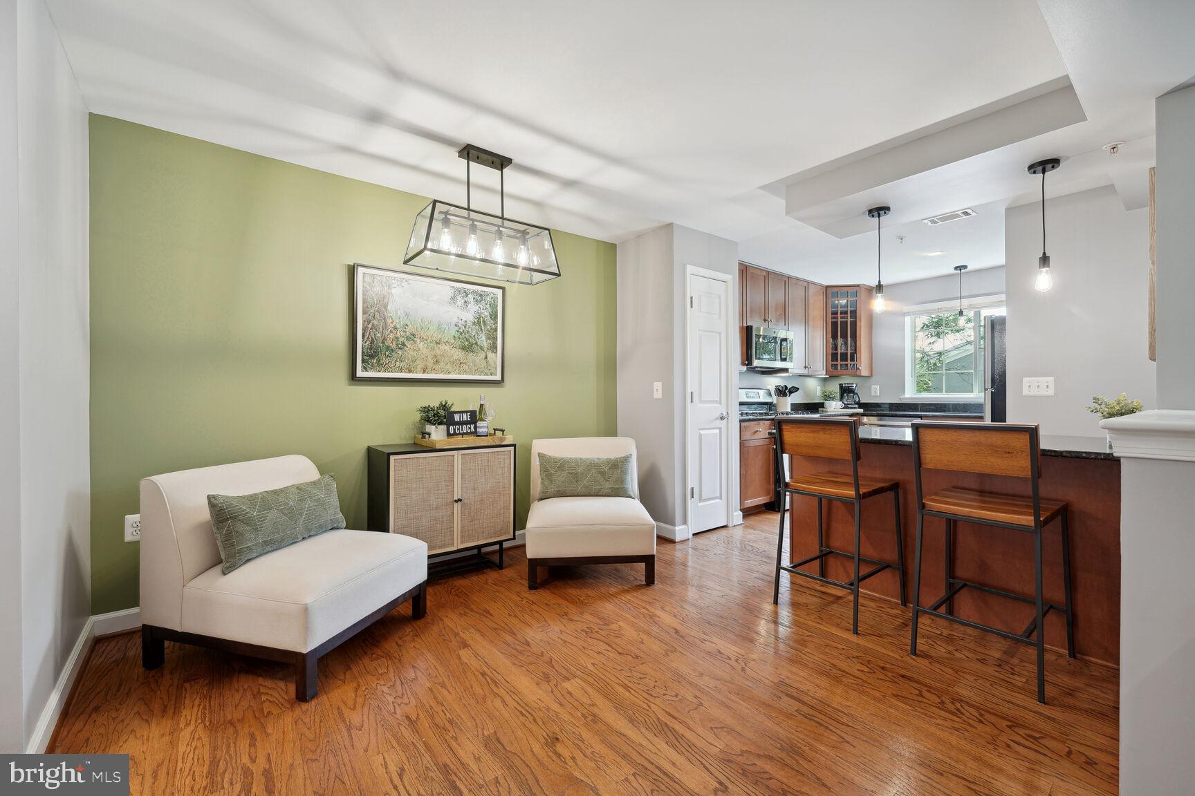 WEST VILLAGE OF SHIRLINGTON - Residential