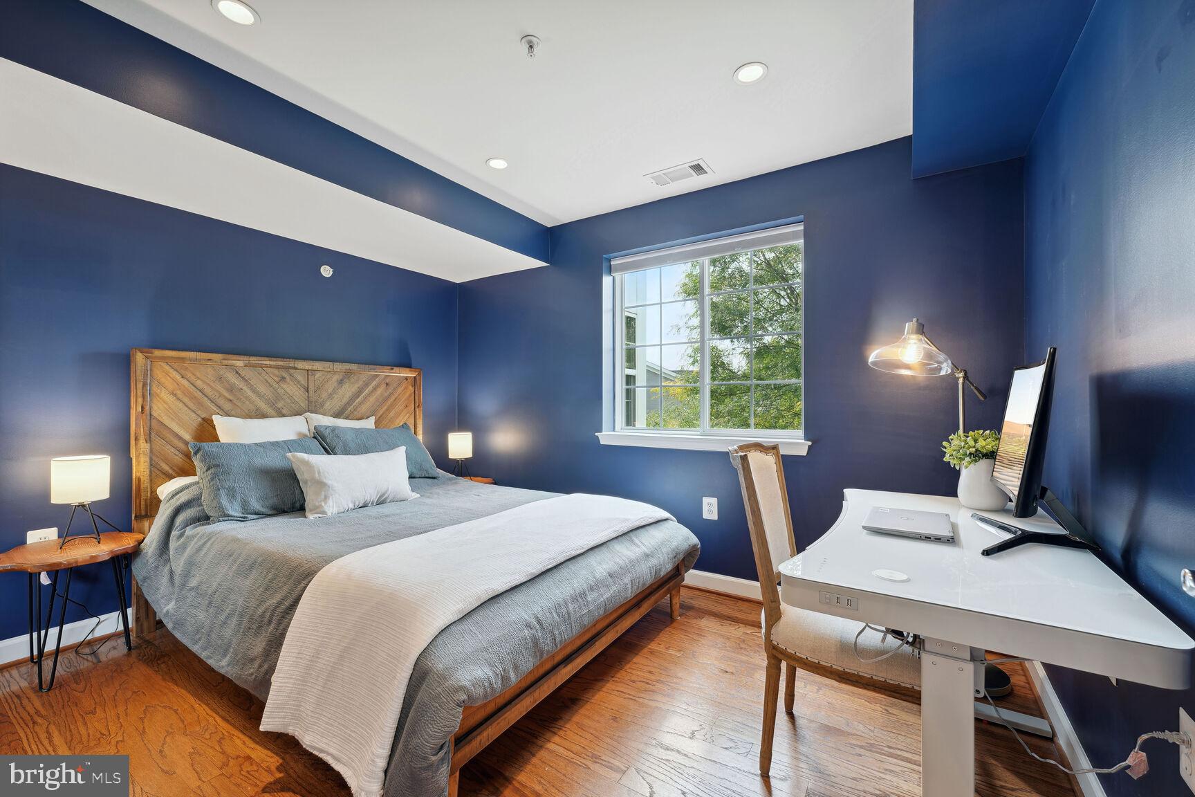 WEST VILLAGE OF SHIRLINGTON - Residential