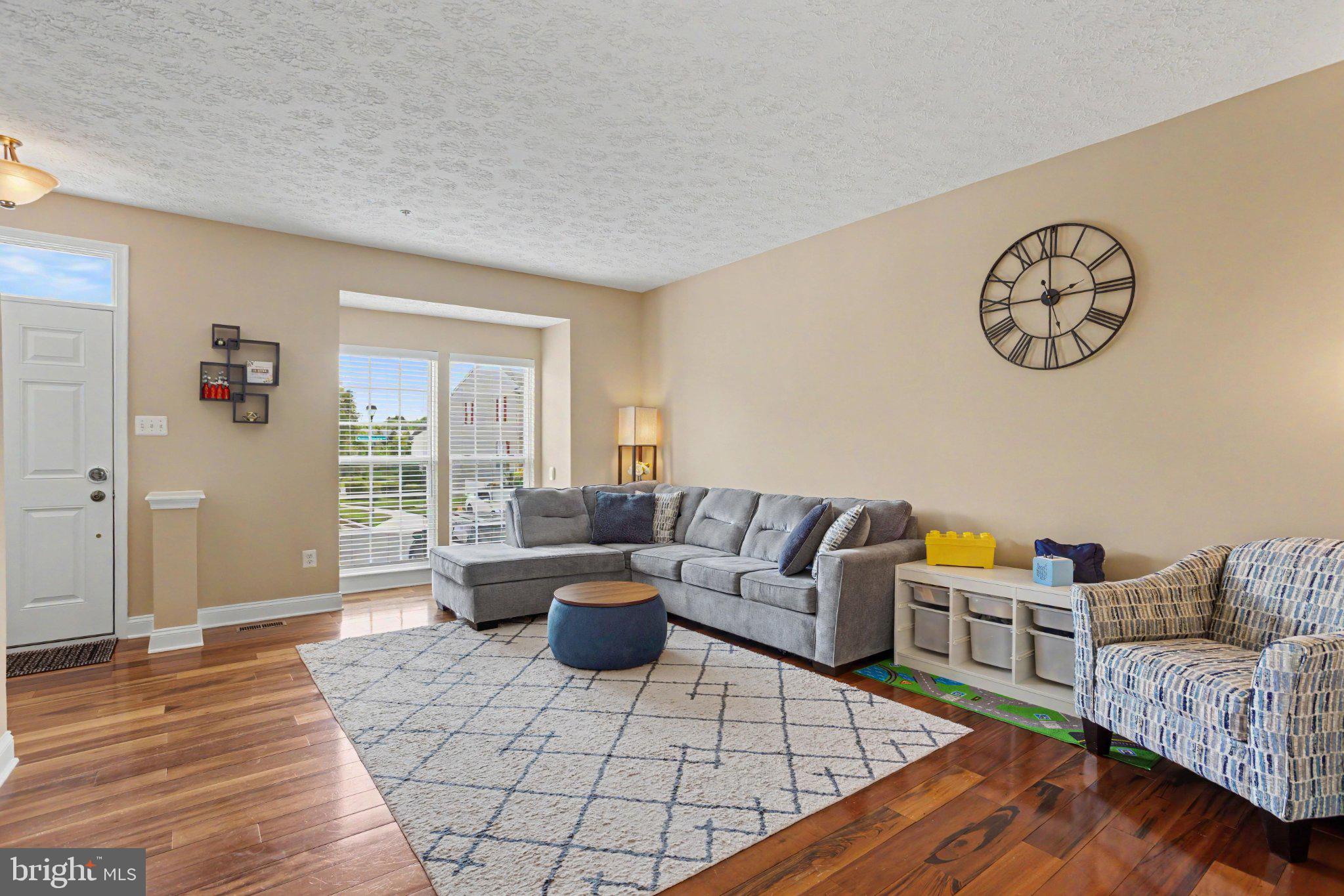 4544 GOLDEN MEADOW DRIVE