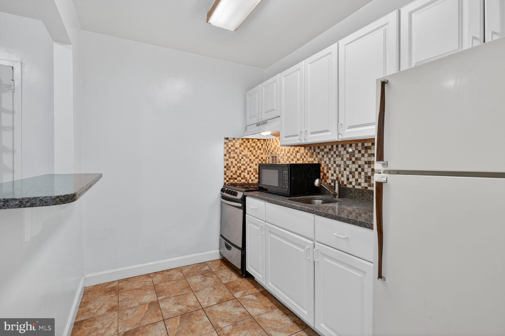 RIVER PLACE NORTH - Residential