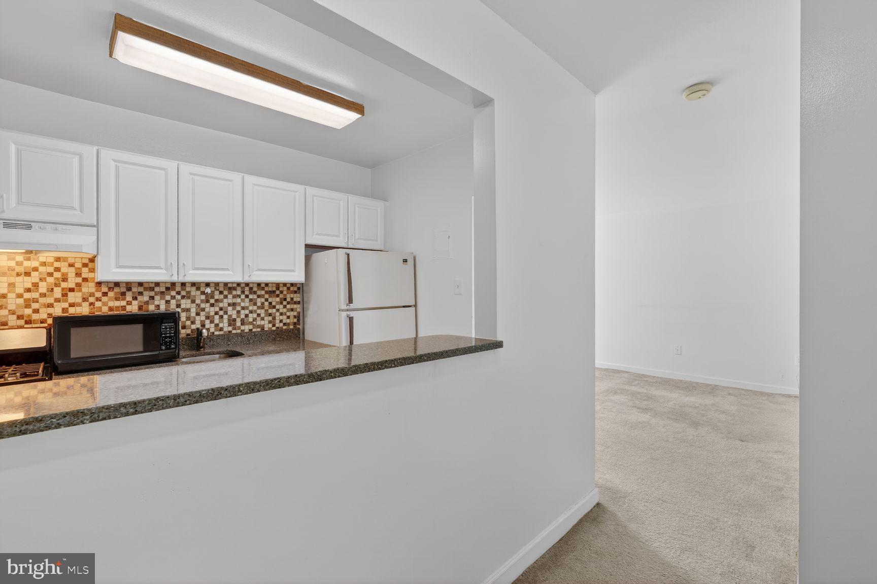 RIVER PLACE NORTH - Residential