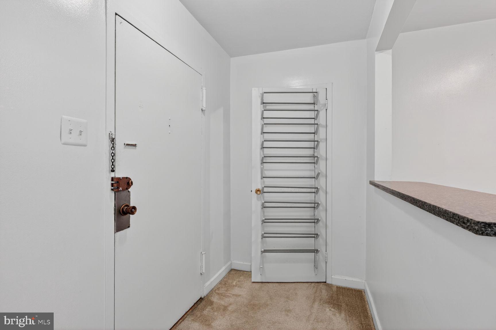 RIVER PLACE NORTH - Residential