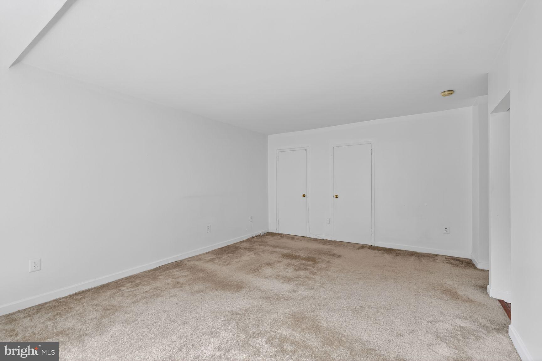 RIVER PLACE NORTH - Residential