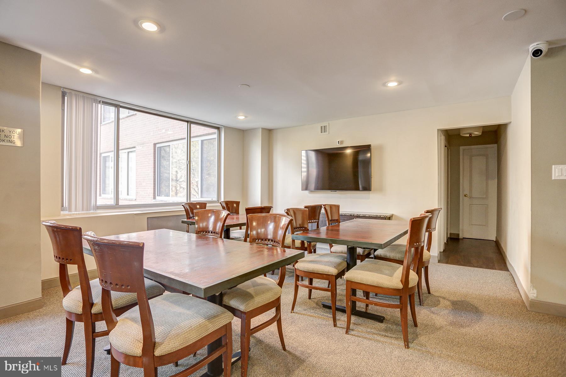 RIVER PLACE NORTH - Residential