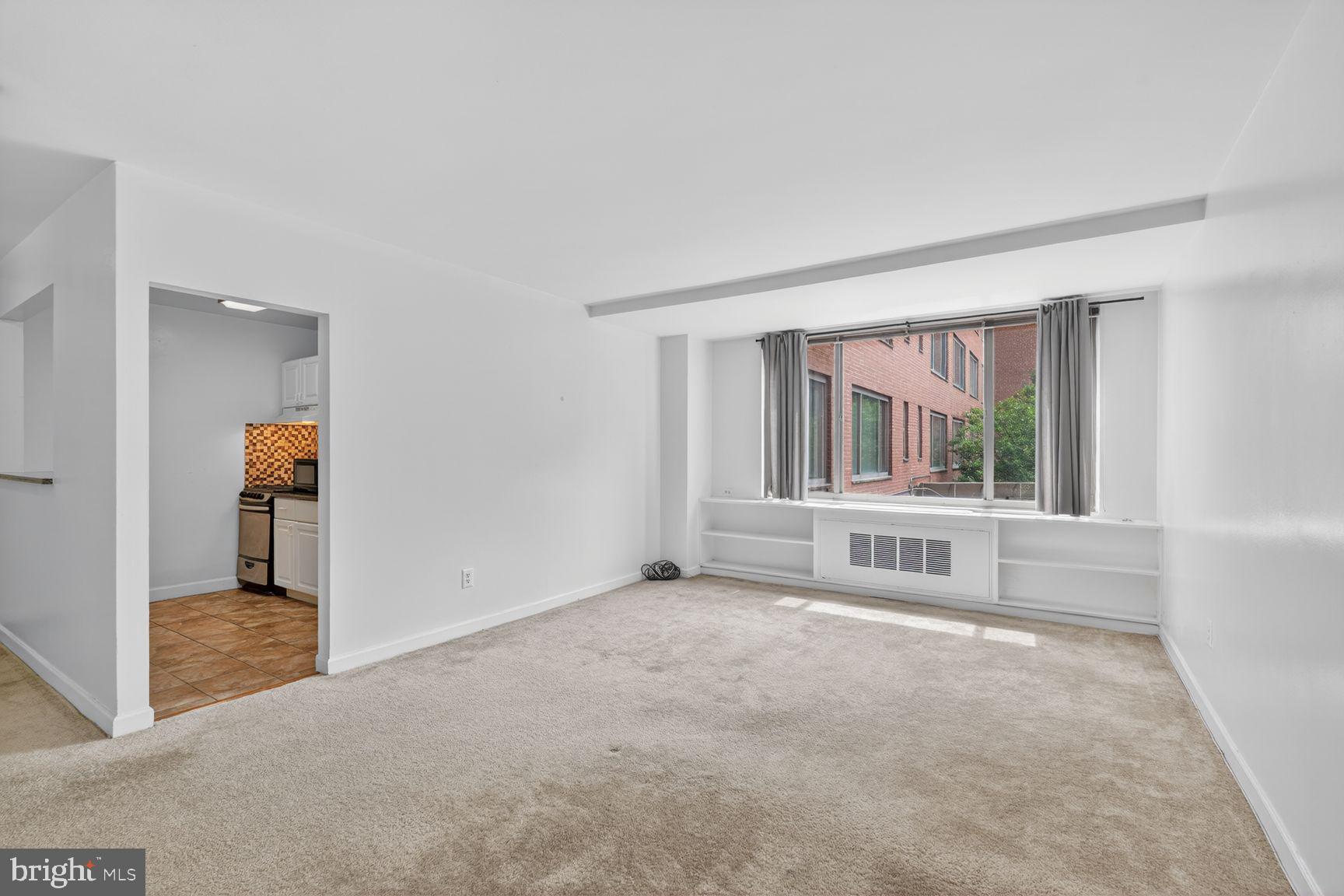 RIVER PLACE NORTH - Residential