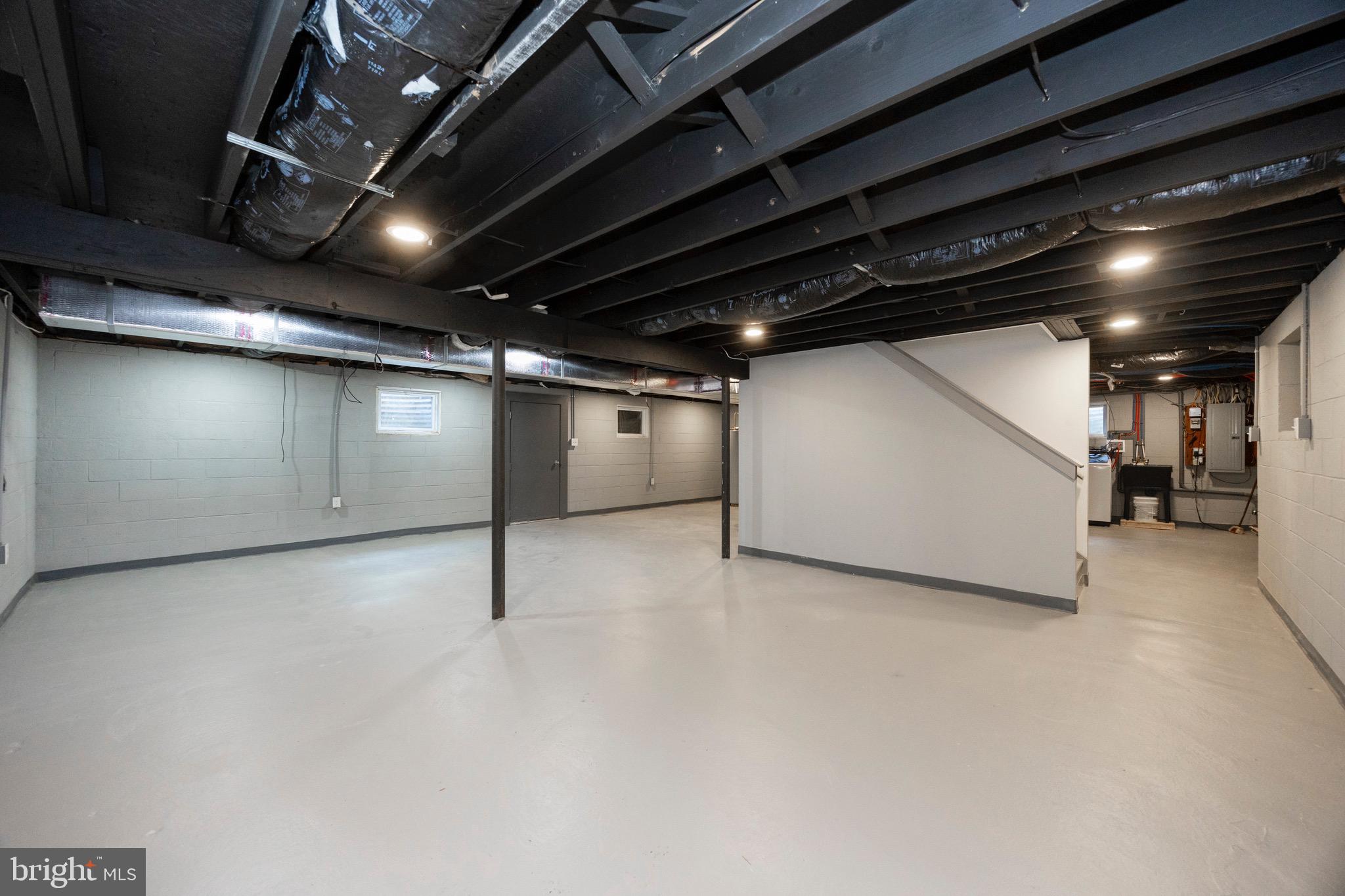 ROMAN VILLAGE - Residential