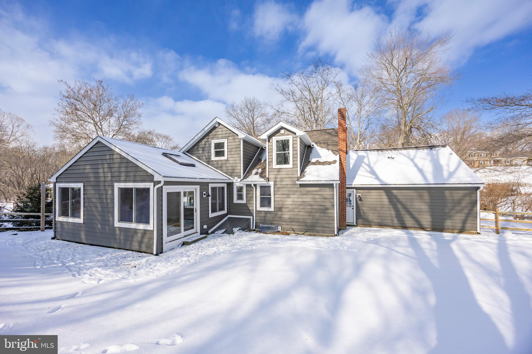 ROMAN VILLAGE - Residential