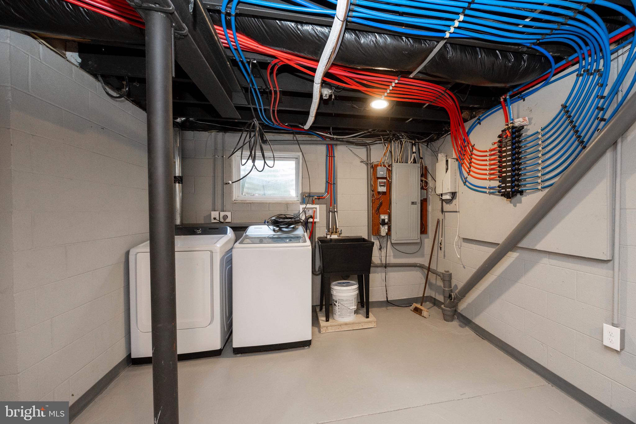 ROMAN VILLAGE - Residential