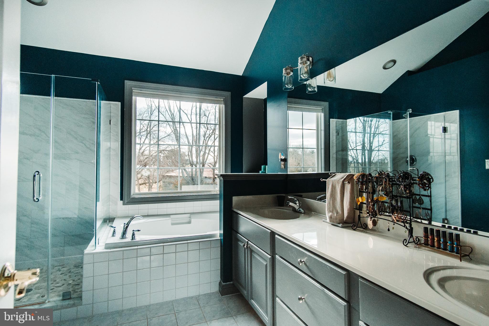 CLAIRMONT MANOR - Residential