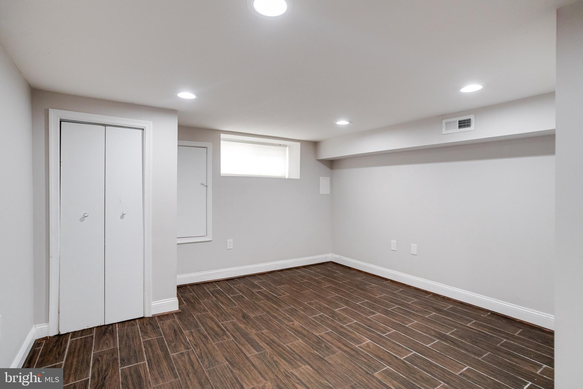 MCELDERRY PARK - Residential