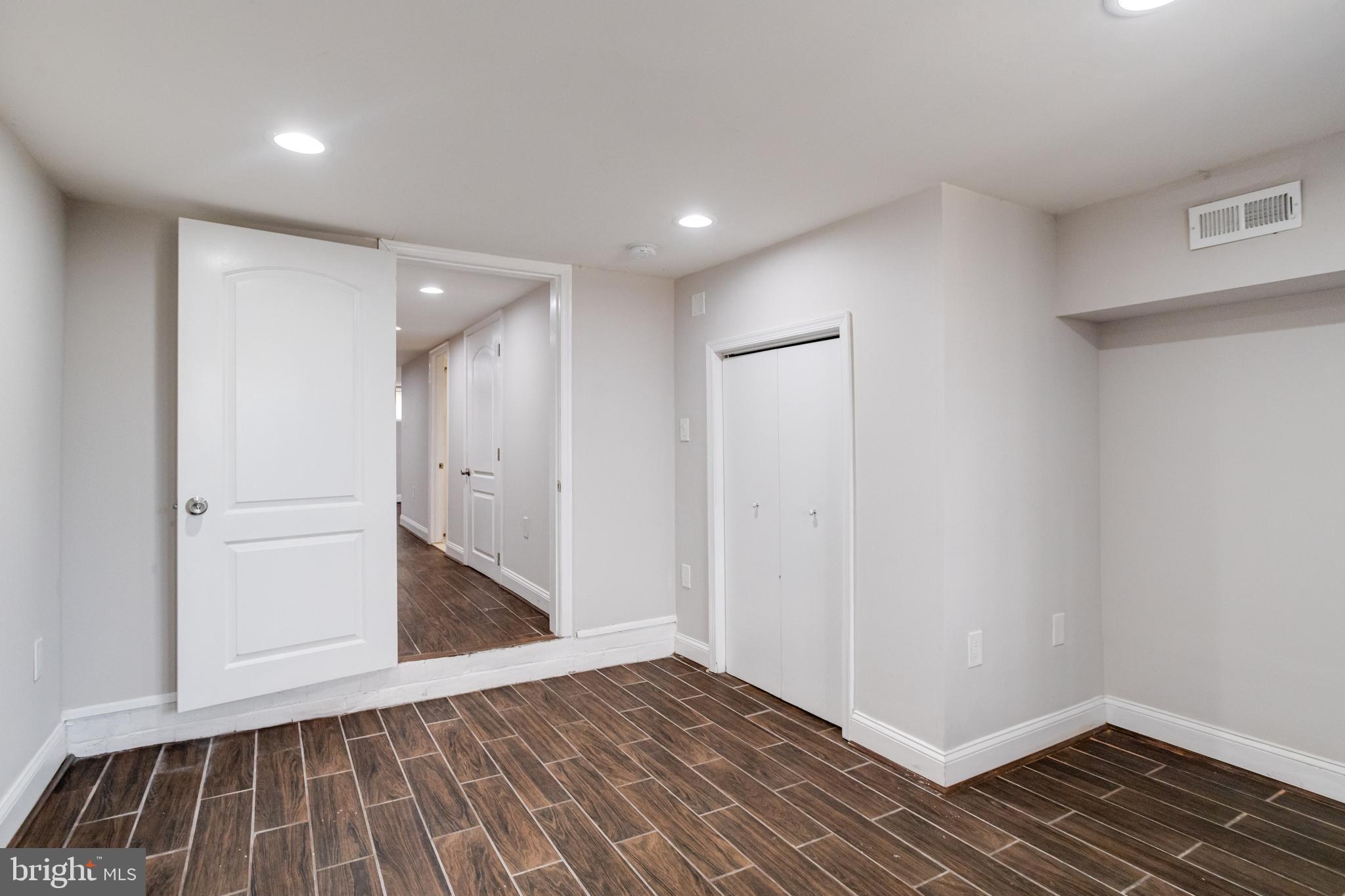 MCELDERRY PARK - Residential