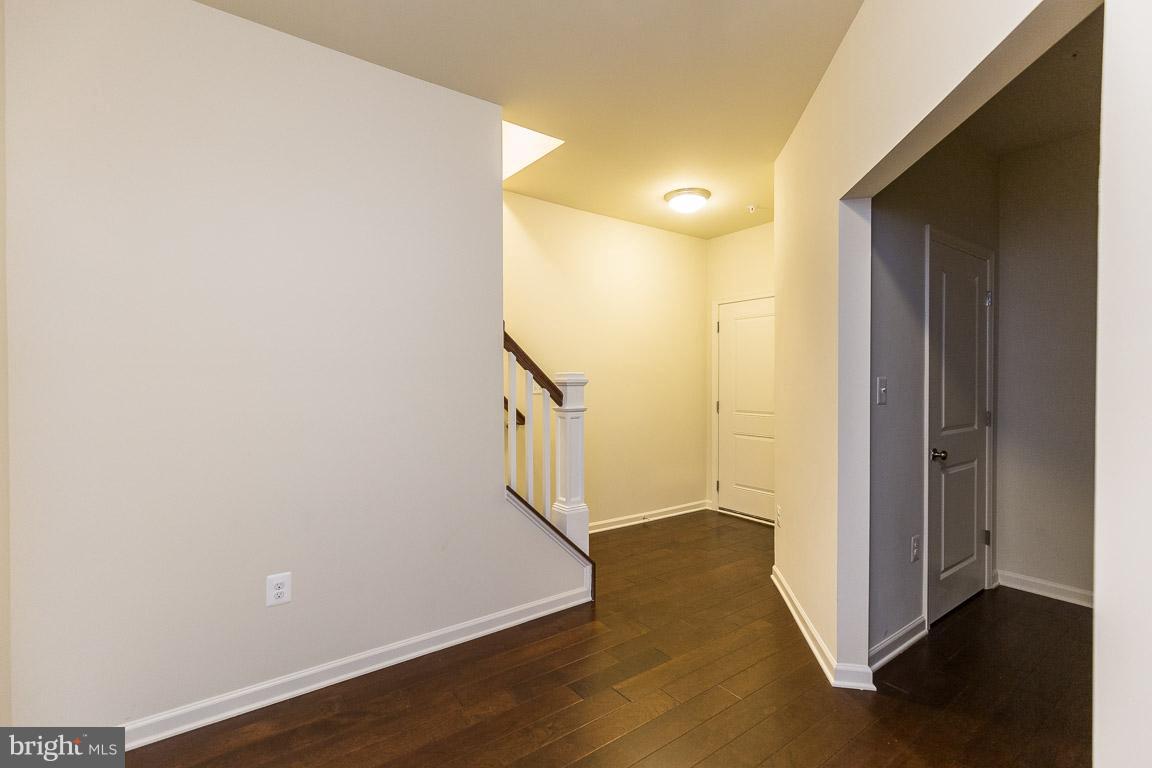 LOUDOUN VALLEY RIDGES - Residential Lease