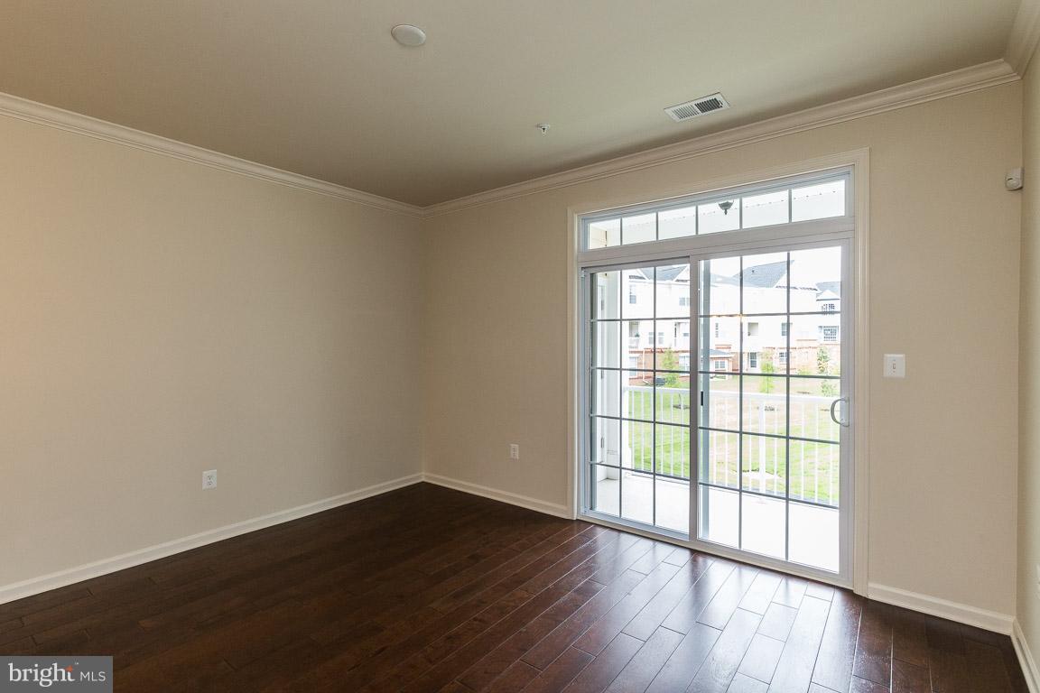 LOUDOUN VALLEY RIDGES - Residential Lease