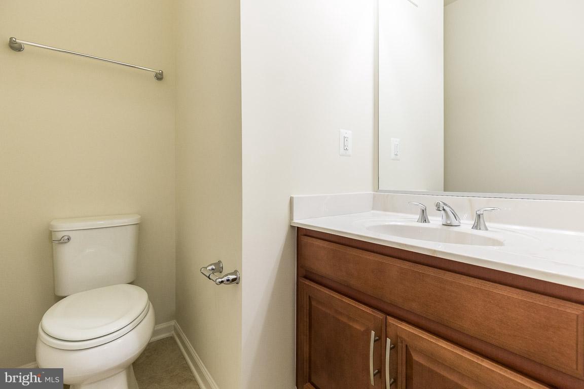 LOUDOUN VALLEY RIDGES - Residential Lease