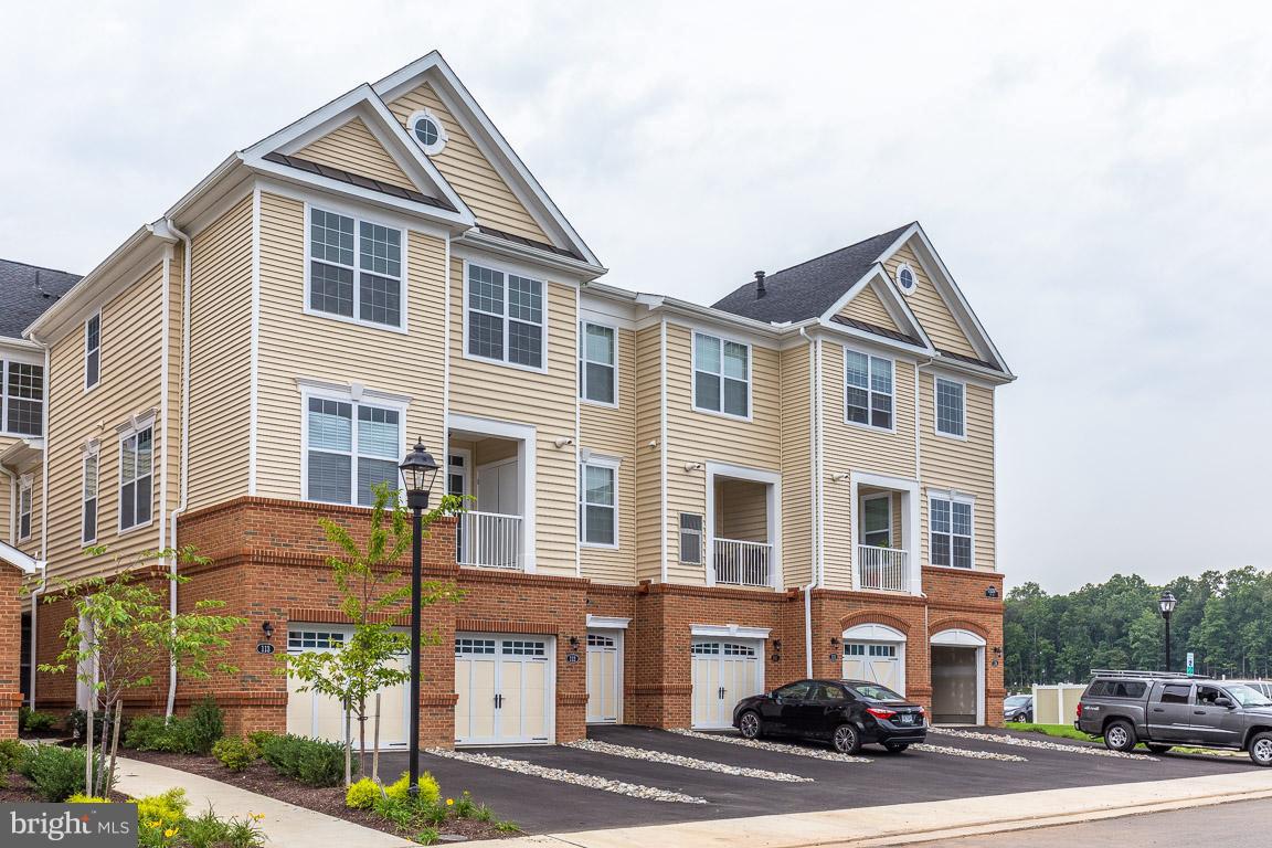 LOUDOUN VALLEY RIDGES - Residential Lease