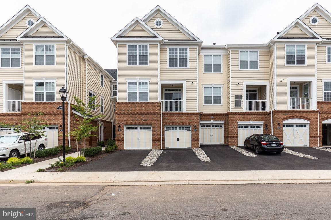 LOUDOUN VALLEY RIDGES - Residential Lease