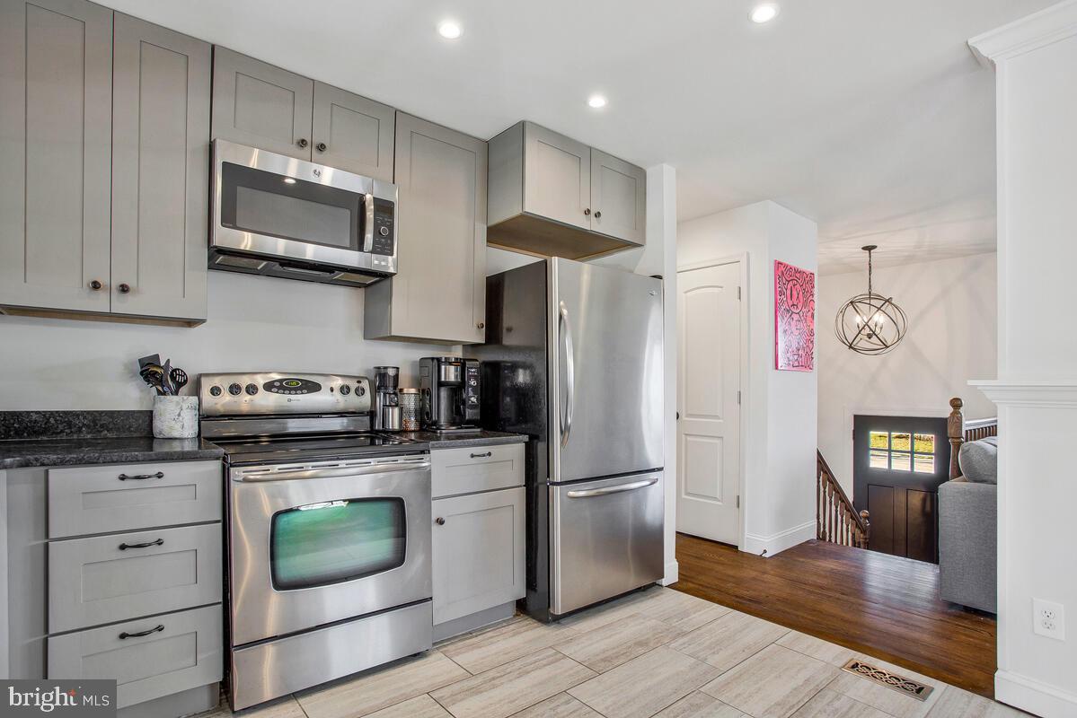 HILLSMERE ESTATES - Residential