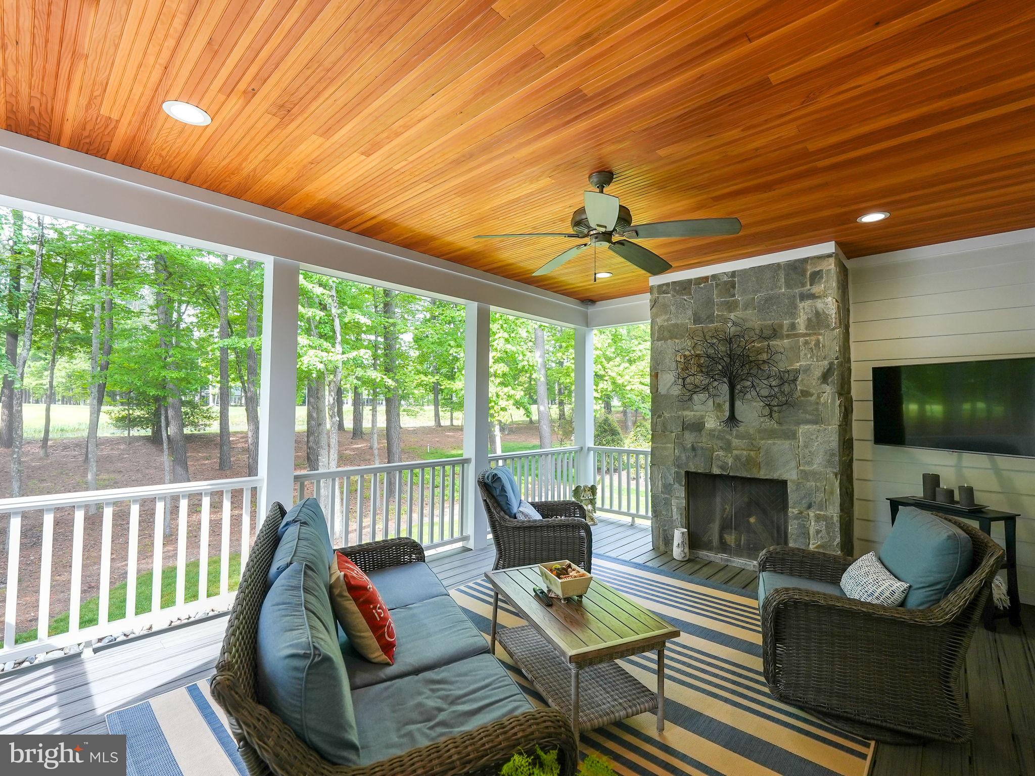 FAWN LAKE - Residential