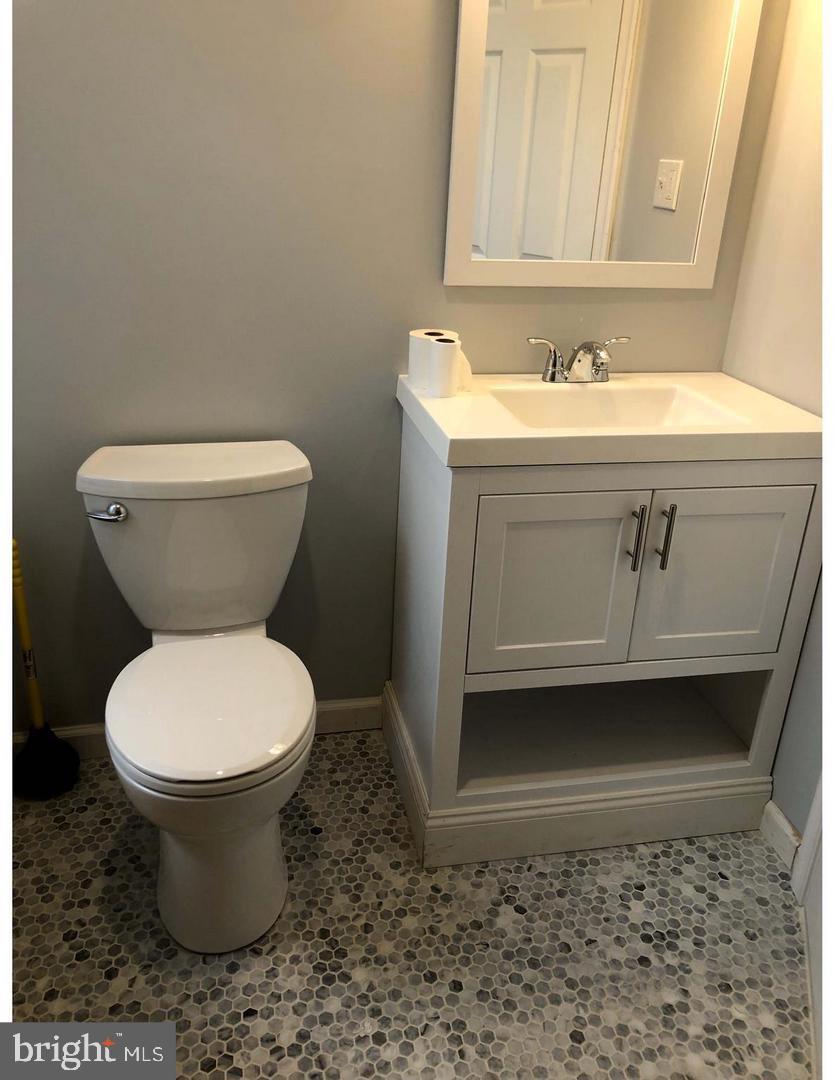 NEWBOLD - Commercial Sale