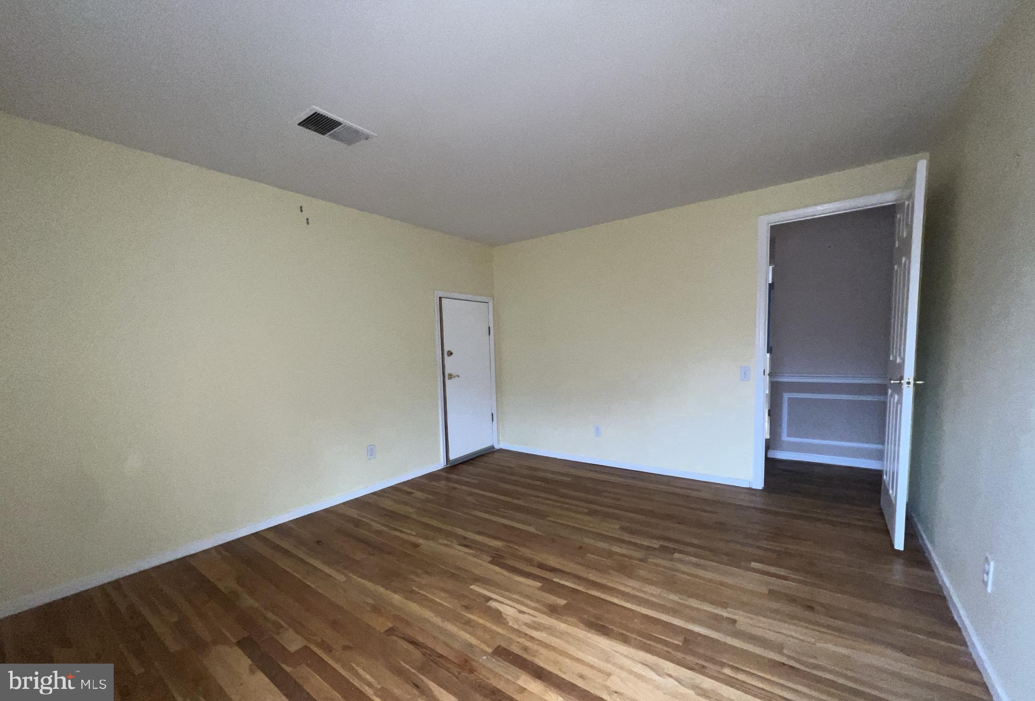 COURTS OF WHETSTONE - Residential