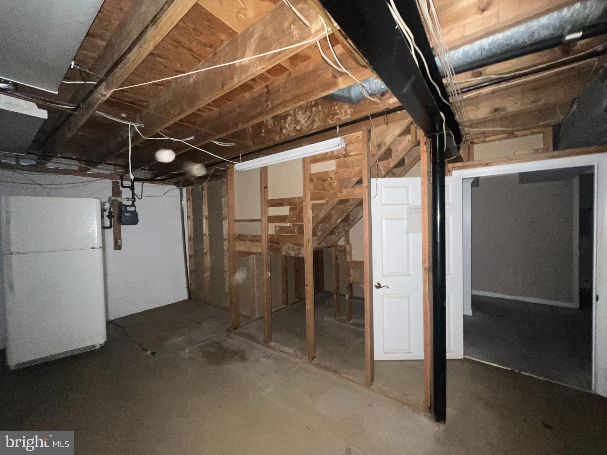 COURTS OF WHETSTONE - Residential