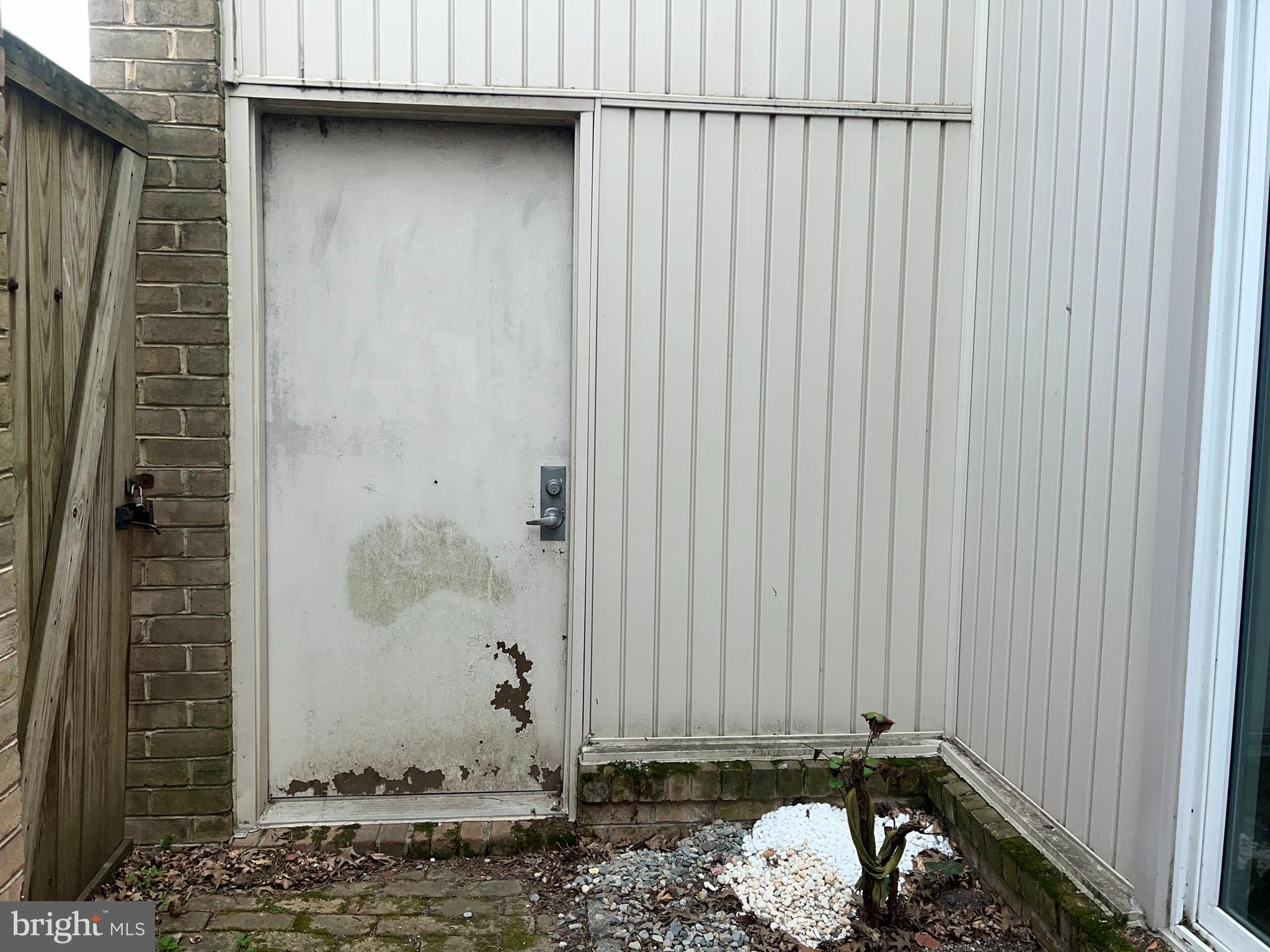 COURTS OF WHETSTONE - Residential