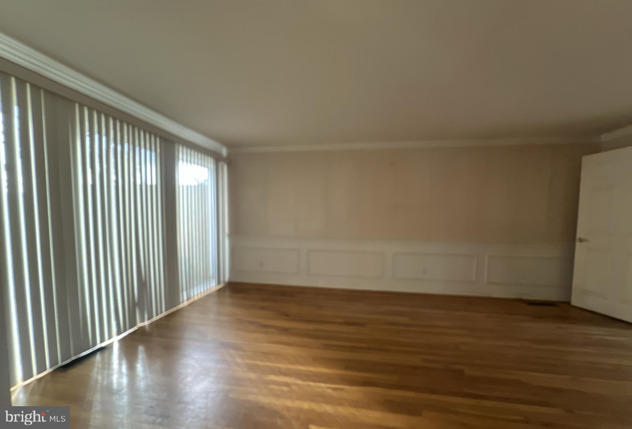 COURTS OF WHETSTONE - Residential