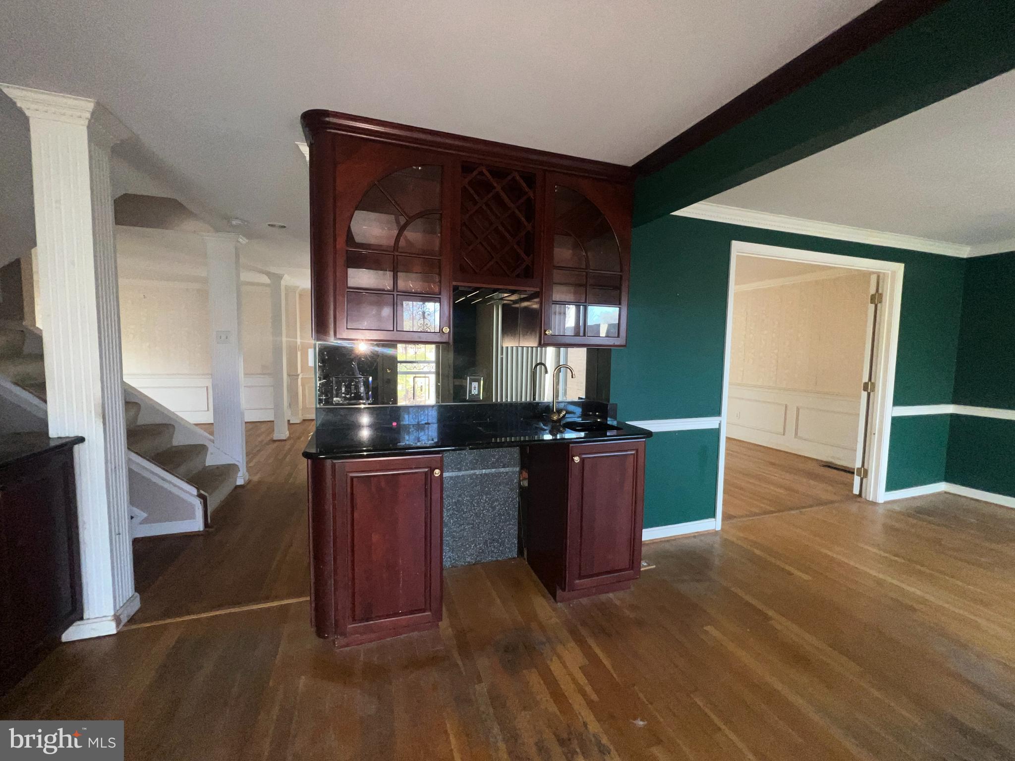 COURTS OF WHETSTONE - Residential