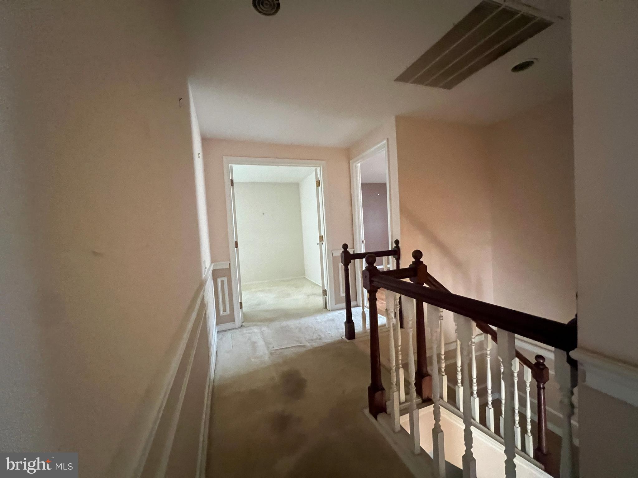 COURTS OF WHETSTONE - Residential