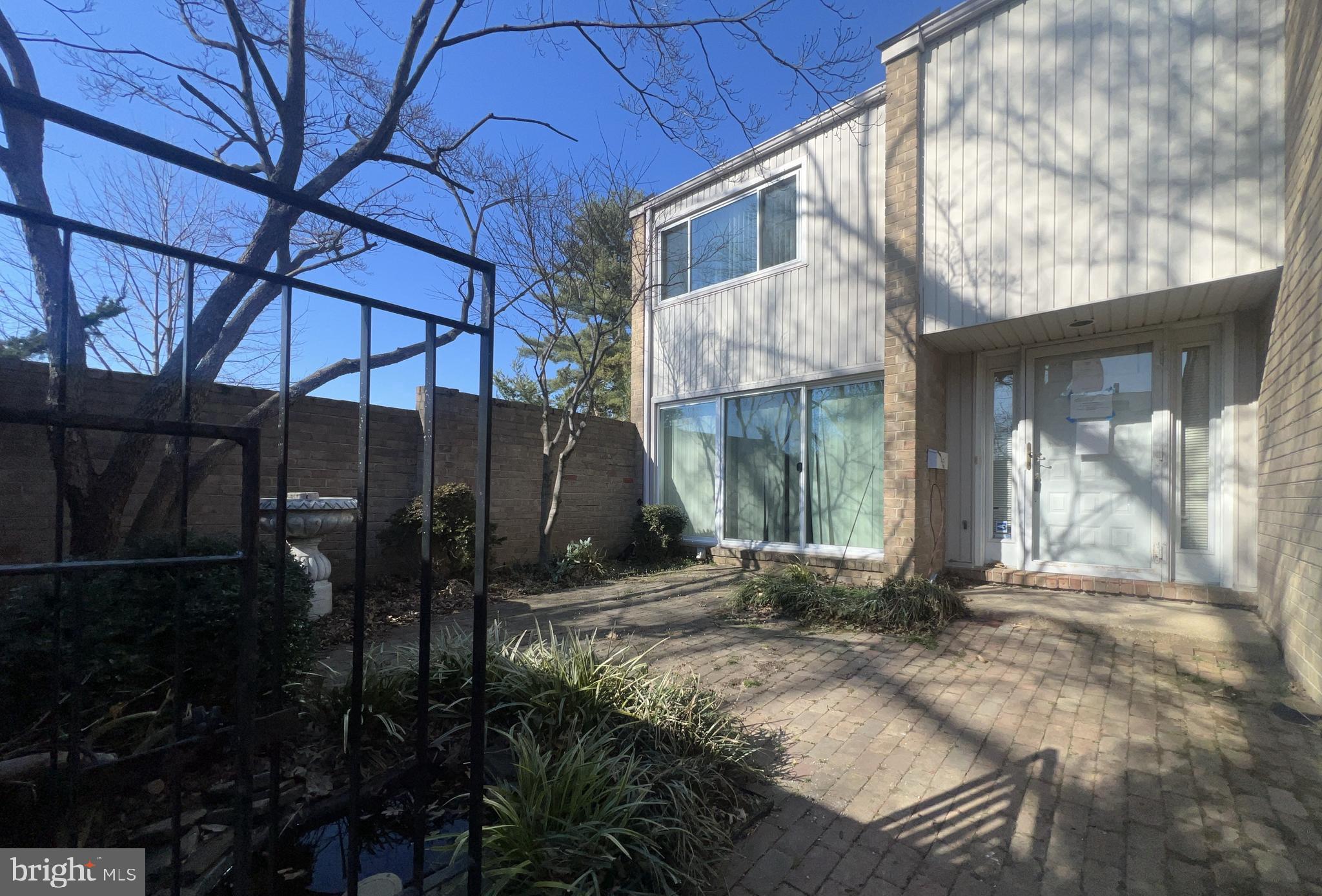 COURTS OF WHETSTONE - Residential