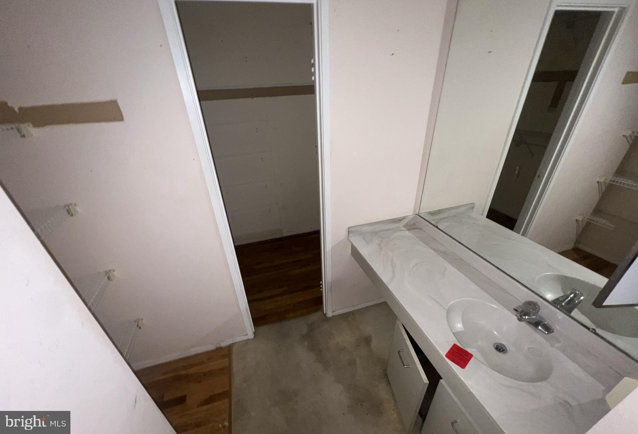 COURTS OF WHETSTONE - Residential