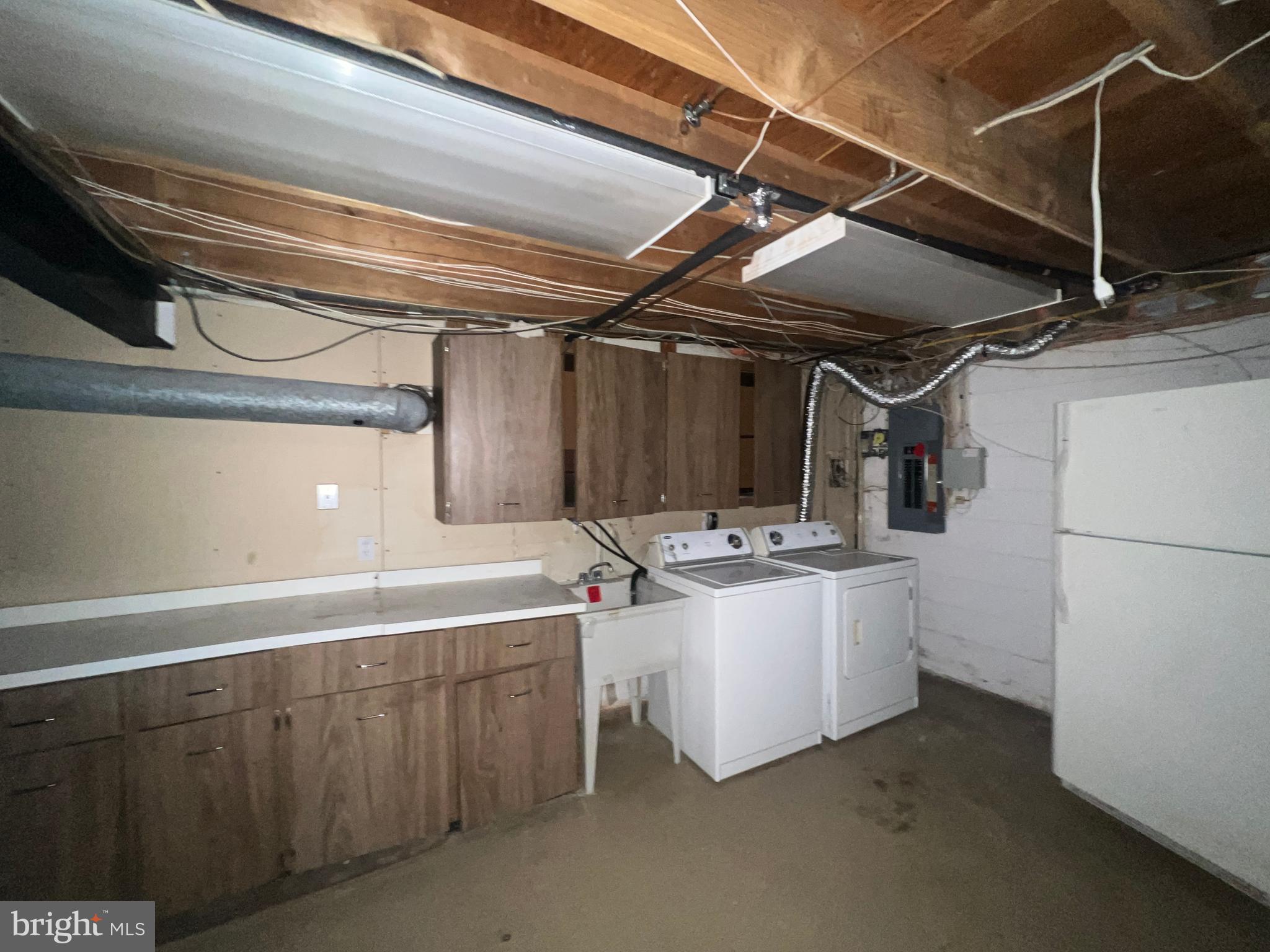 COURTS OF WHETSTONE - Residential