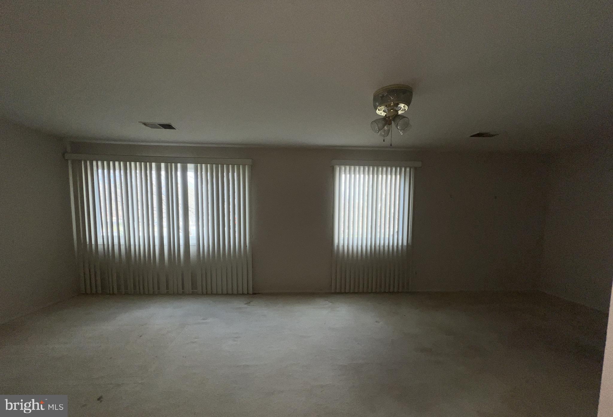 COURTS OF WHETSTONE - Residential