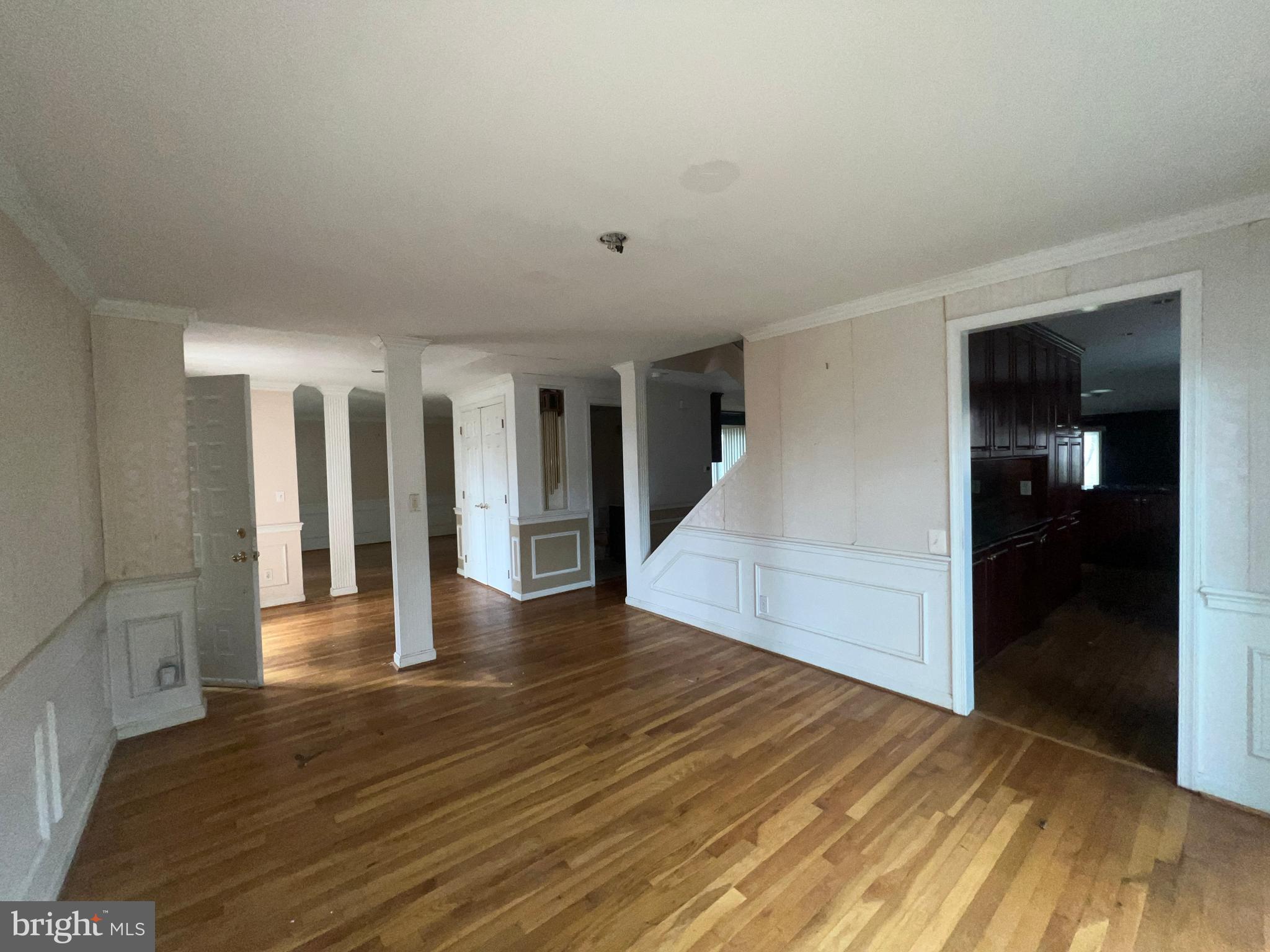 COURTS OF WHETSTONE - Residential