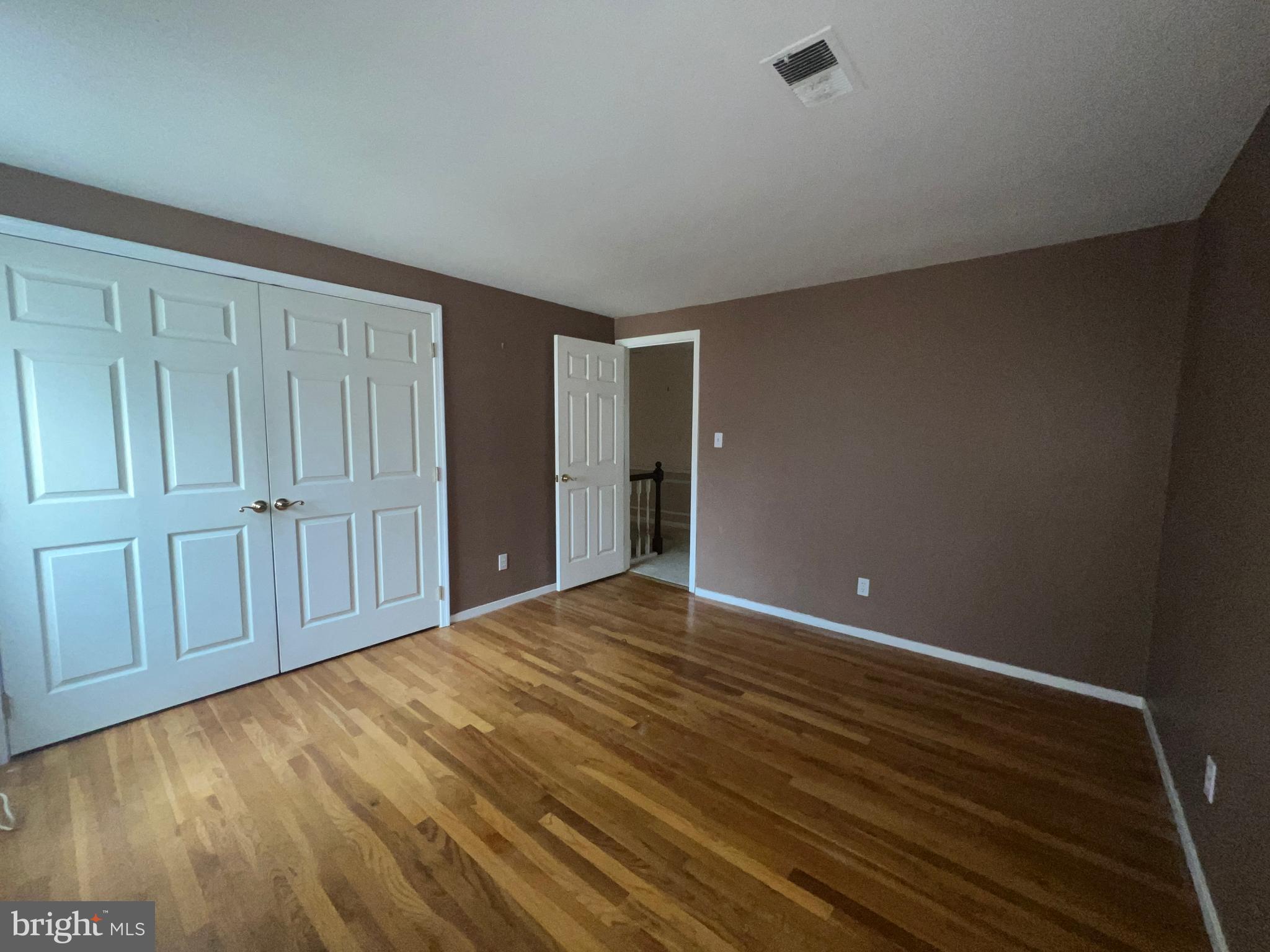 COURTS OF WHETSTONE - Residential