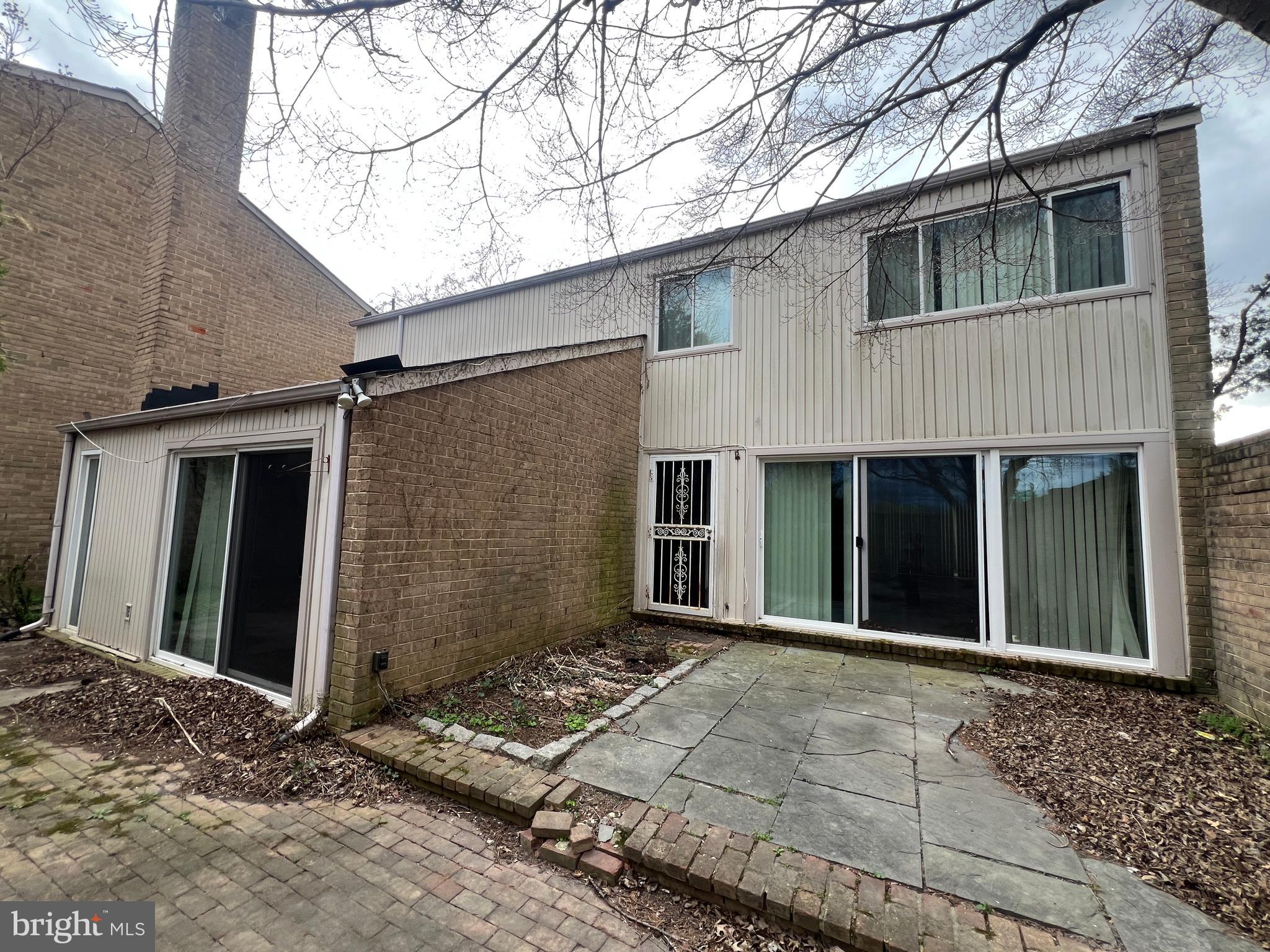 COURTS OF WHETSTONE - Residential