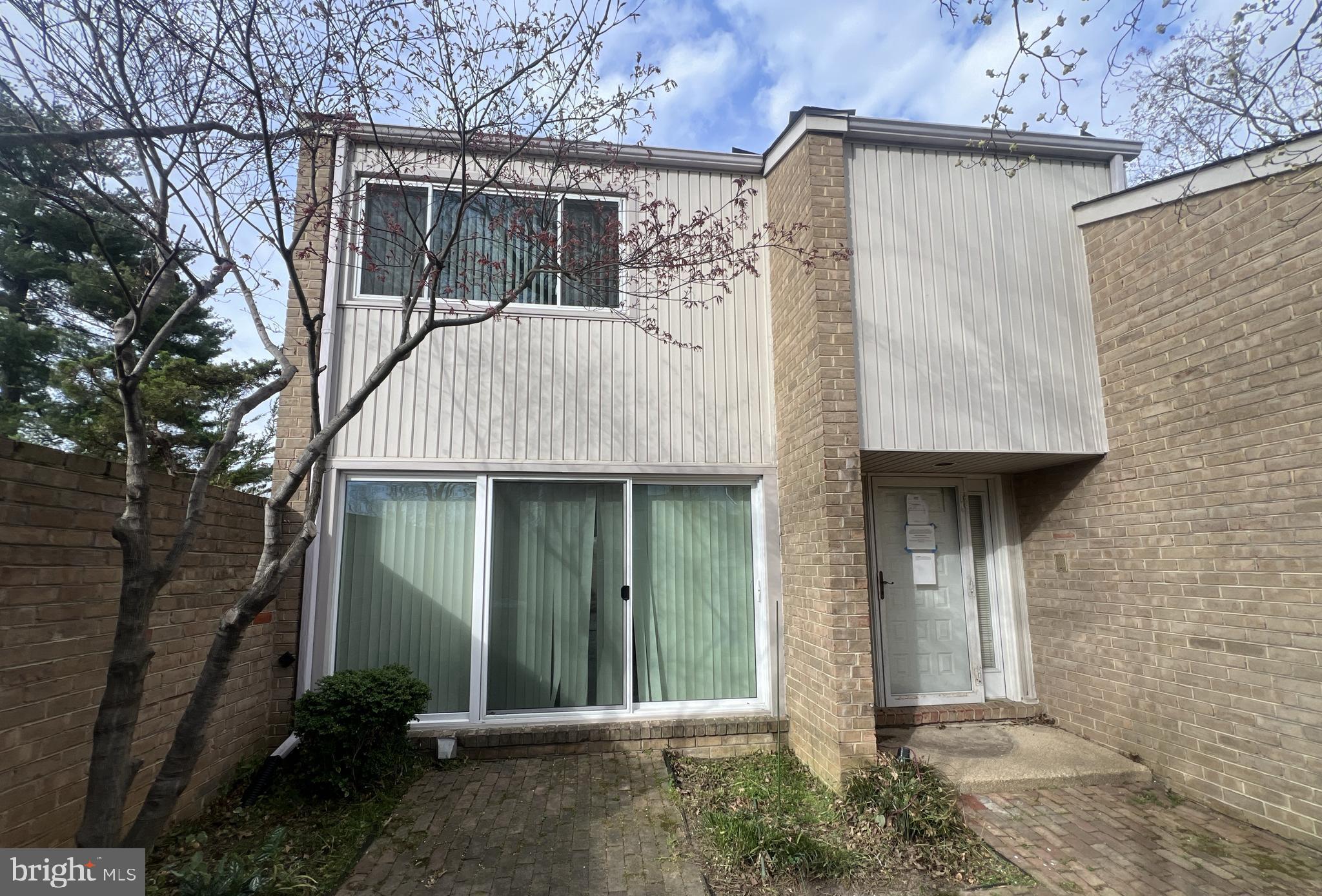 COURTS OF WHETSTONE - Residential