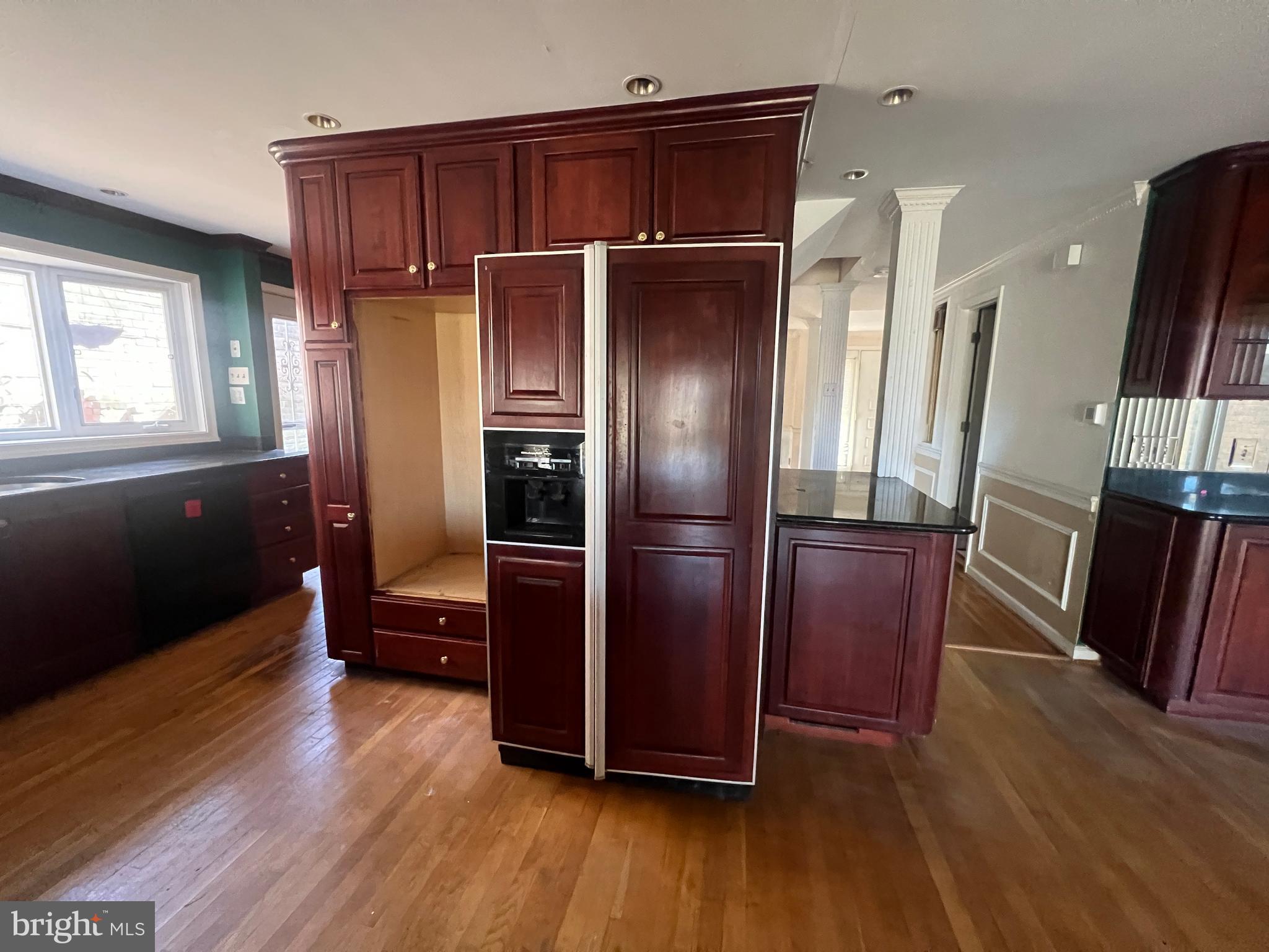 COURTS OF WHETSTONE - Residential