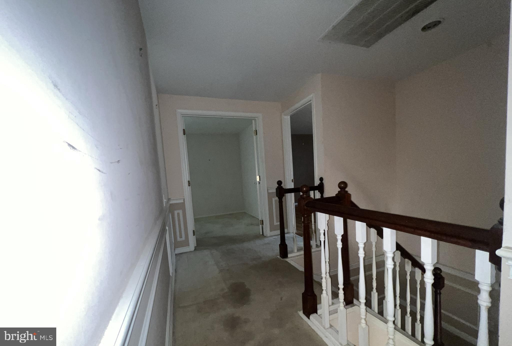 COURTS OF WHETSTONE - Residential