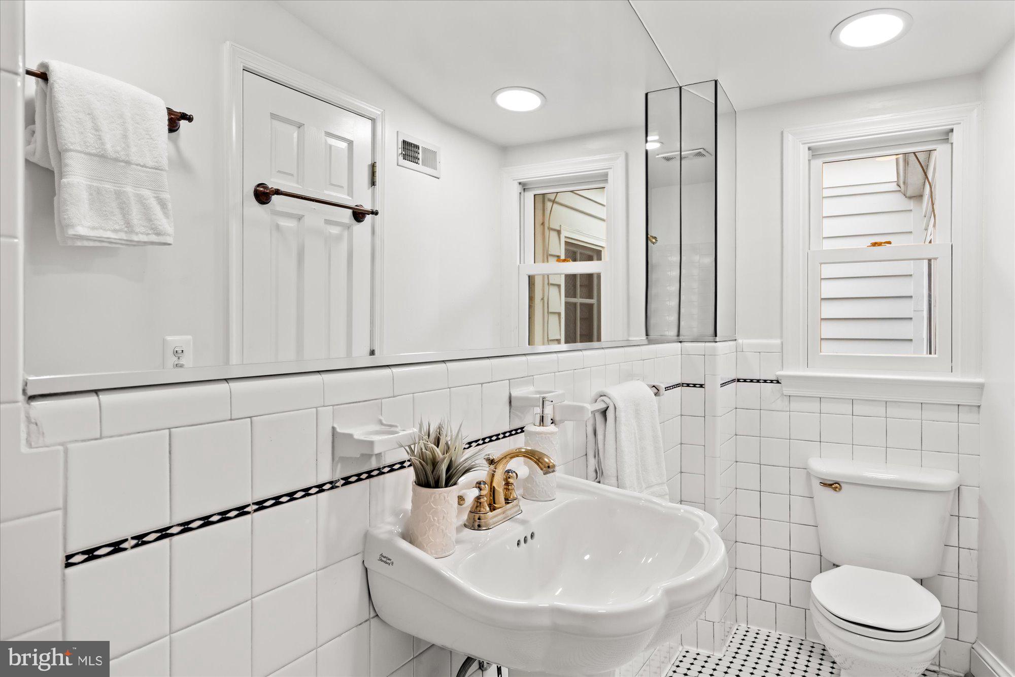 YATES GARDENS - Residential