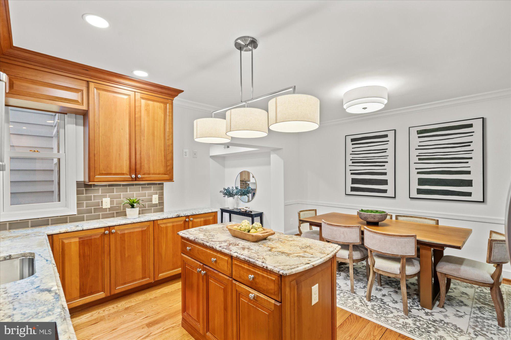 YATES GARDENS - Residential